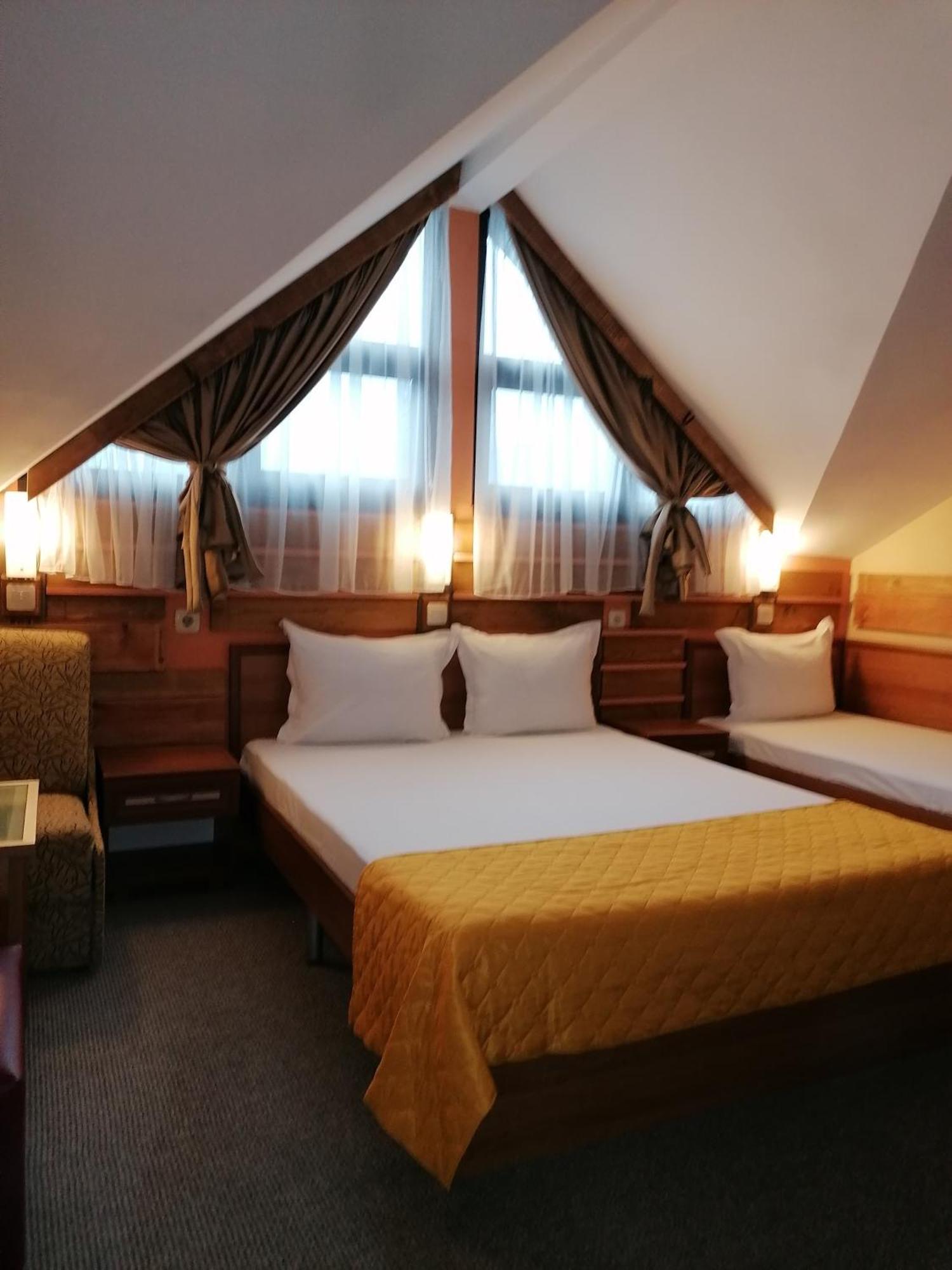 Boutique Guest House Ikonomov Bansko Esterno foto