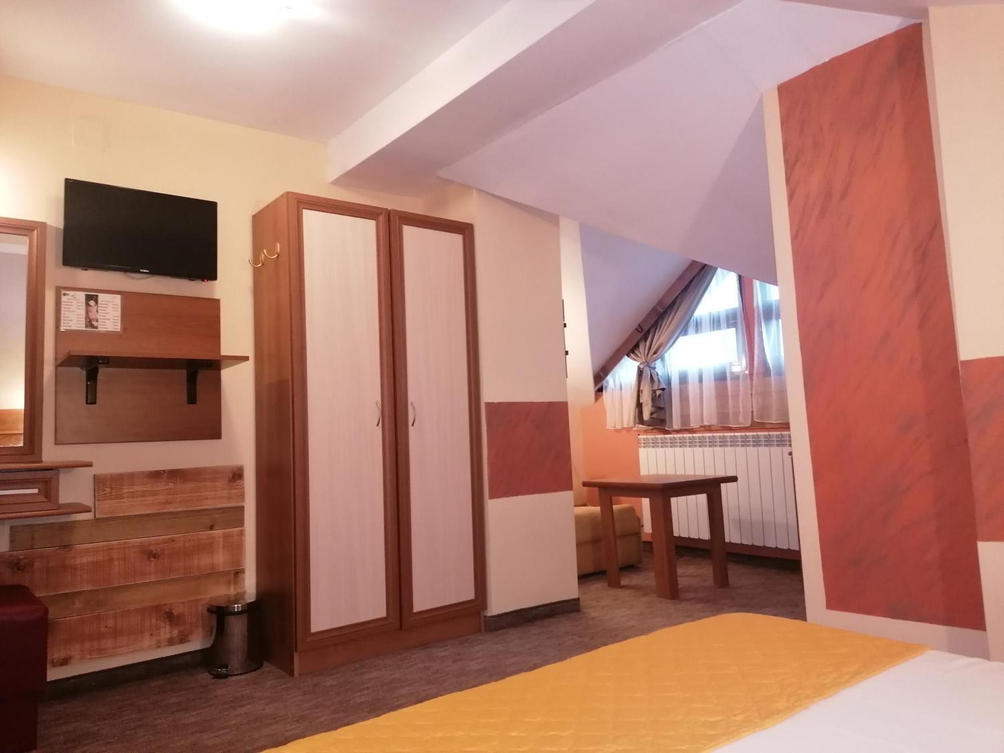 Boutique Guest House Ikonomov Bansko Esterno foto